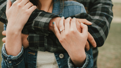 Relationship experts weigh in on why you shouldn’t propose on Valentine’s Day