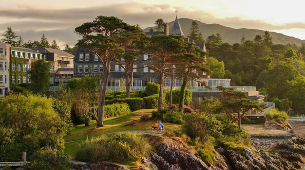 Luxury Co. Kerry Hotel