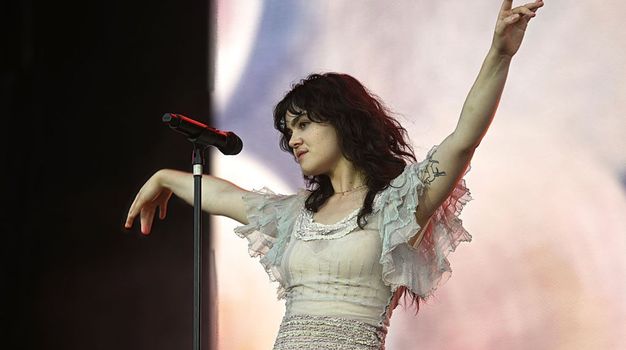 The Last Dinner Party announce huge Dublin show on their 2025 tour