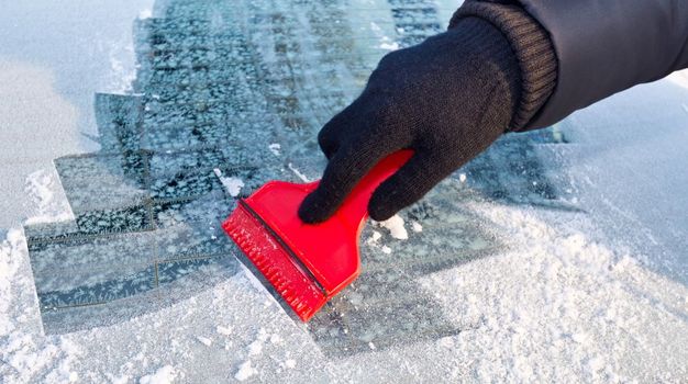 Car owners praise 'life saver' hack that stops your windscreen freezing overnight