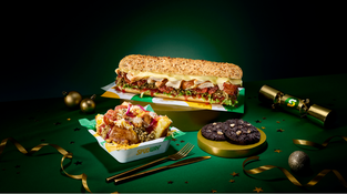 Subway just launched their new Christmas menu and we’re drooling